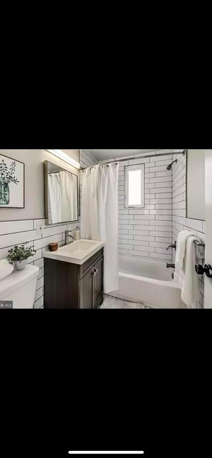 Lovely 1-Bedroom Rental Unit With Free Parking Distrito de Colúmbia Exterior foto